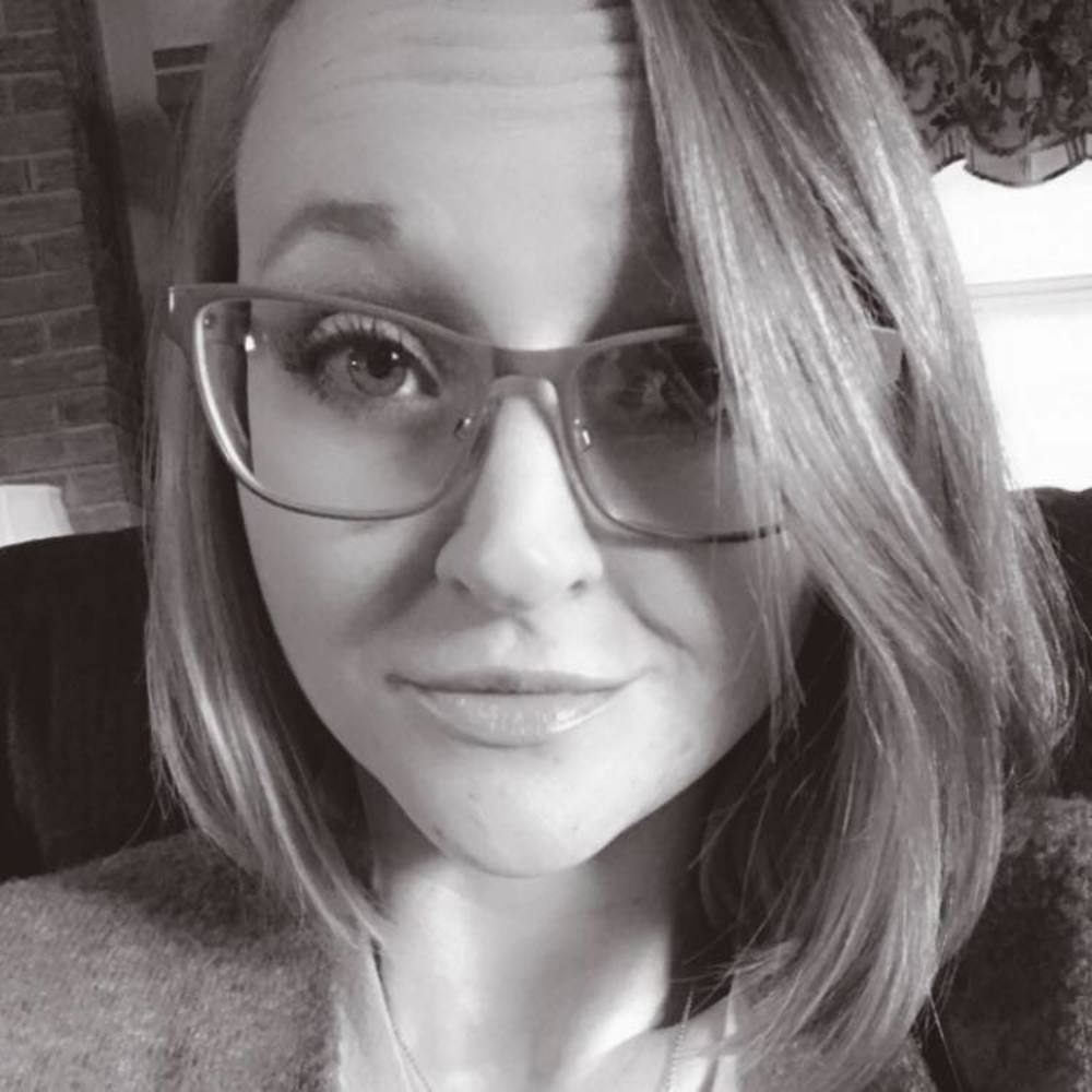 Meet your Posher, Cassie
